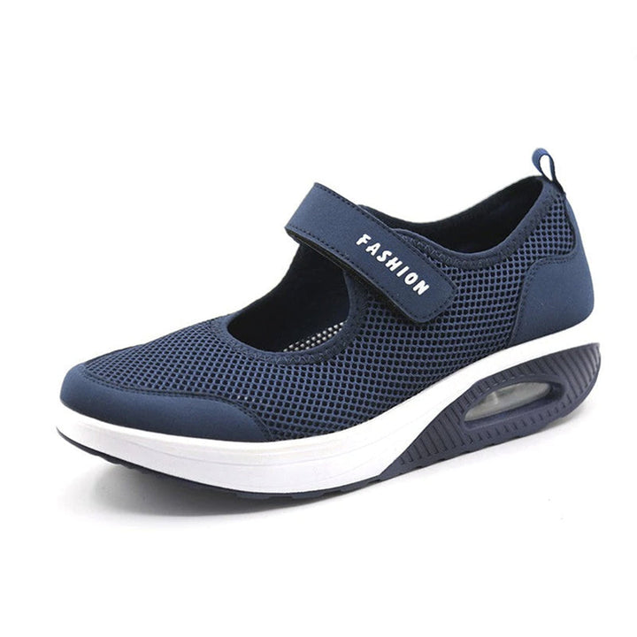 Lightweight, breathable and stretchy walking shoes