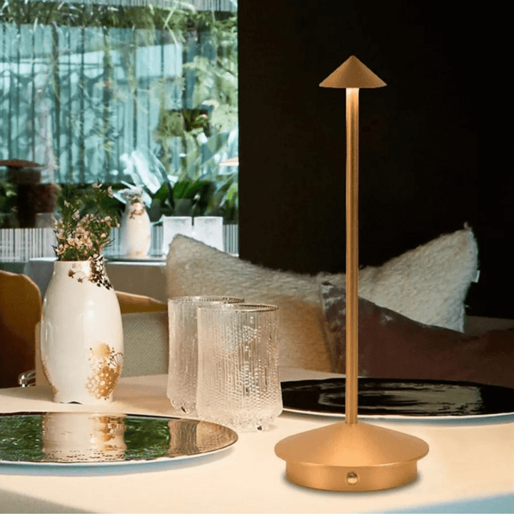 ArrowGlow | Unique Wireless Table Lamp