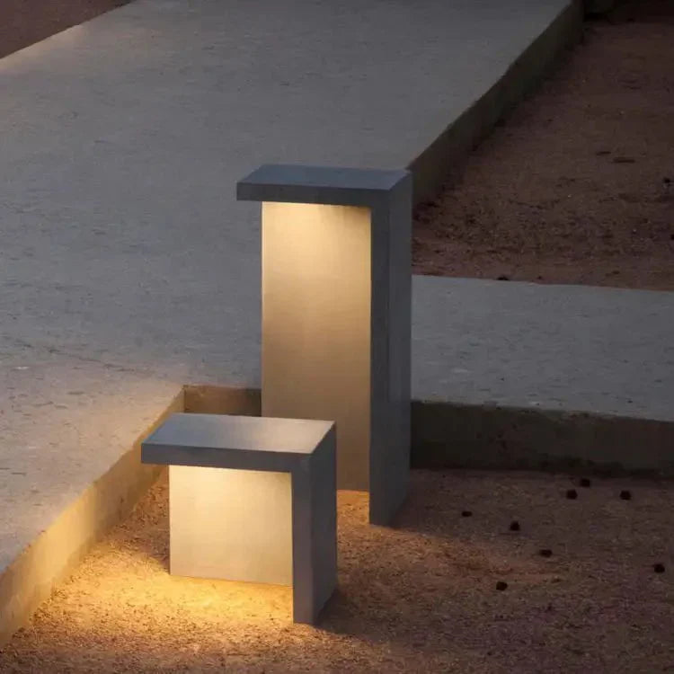 Block Lane Outdoor Solar Light