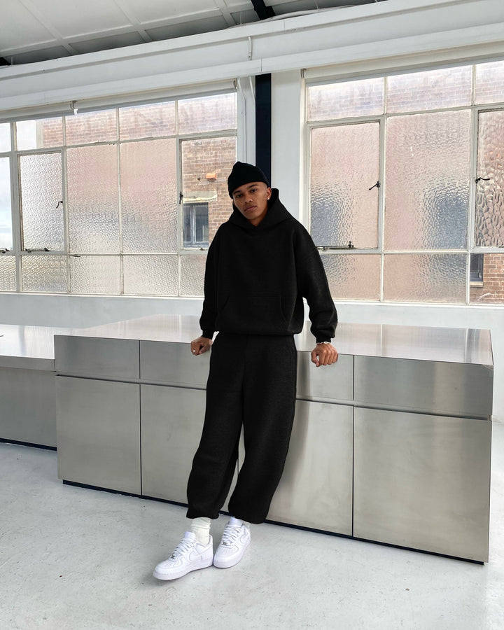 HOODIE + SWEATPANTS - BLACK