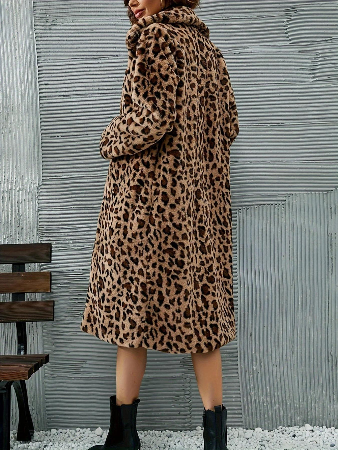 Leopard Faux Fur Coat – Stylish Long Plush Jacket for Fall and Winter