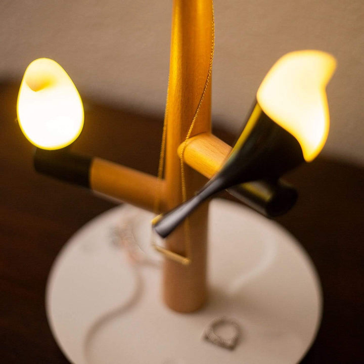 Bird's Lamp with Wireless Charging – Adjustable Bedside Lamp with Dual Device Charging Dock