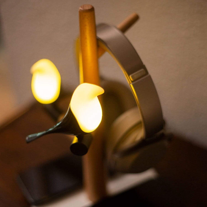 Bird's Lamp with Wireless Charging – Adjustable Bedside Lamp with Dual Device Charging Dock