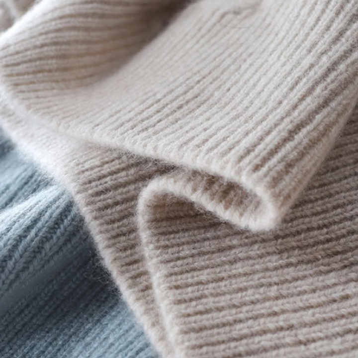 Cashmere turtleneck jumper