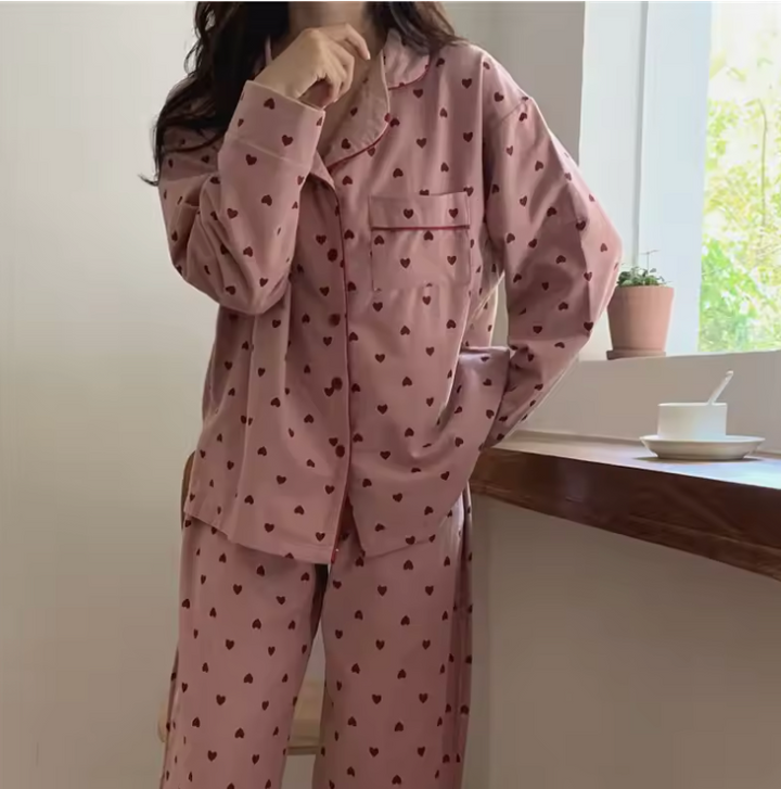 Women's Soft Fleece Long Sleeve Pajama Set with Cute Heart Design and Comfortable Loose Fit