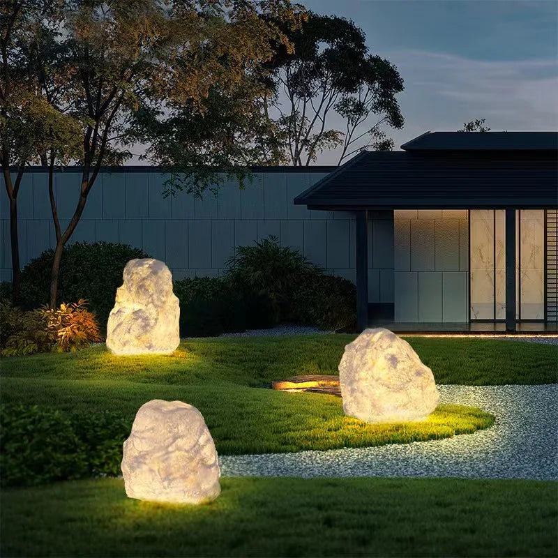 Stonelight - Outdoor garden lamp in the shape of a stone