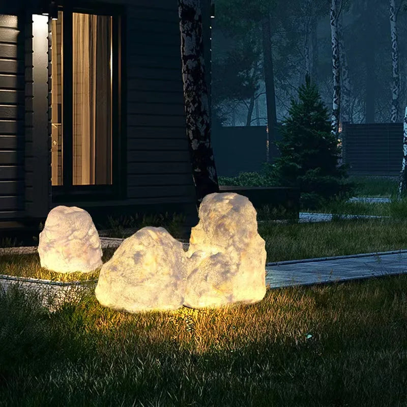 Stonelight - Outdoor garden lamp in the shape of a stone