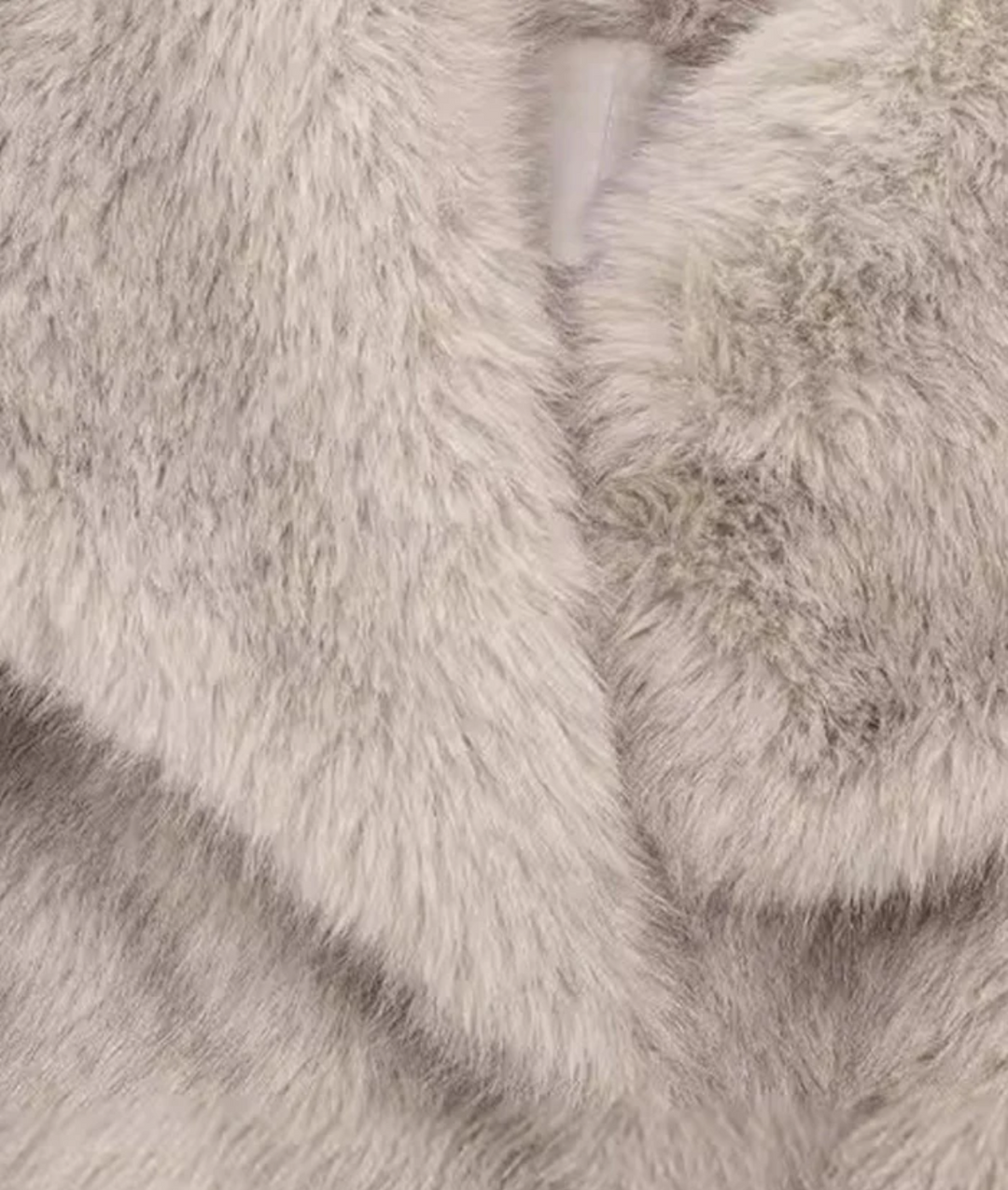 Ultra Soft Foxy Fluffy Fur Coat – Luxurious Faux Fur, Warm & Stylish Winter Outerwear