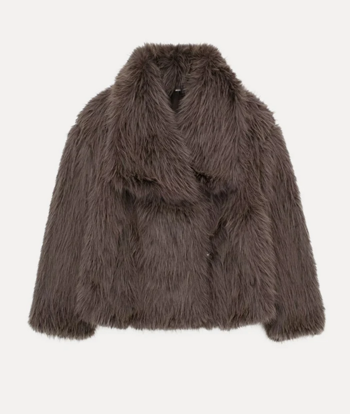 Ultra Soft Foxy Fluffy Fur Coat – Luxurious Faux Fur, Warm & Stylish Winter Outerwear